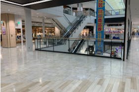 【イオンモール川口前川】ハニーズ前ブリッジ