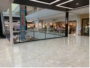 【イオンモール川口前川】ハニーズ前ブリッジ