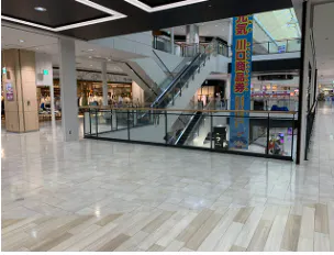 【イオンモール川口前川】ハニーズ前ブリッジ