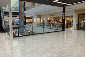 【イオンモール川口前川】ハニーズ前ブリッジ