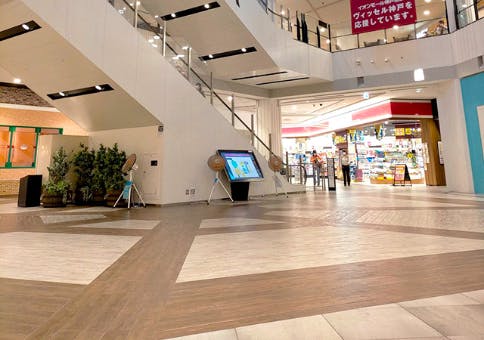 【イオンモール神戸南】1Fみなとコートの画像
