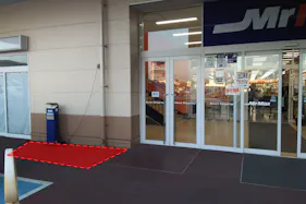 【ミスターマックス 柳井店】食品側店頭 販促プロモーションや物販用途に最適な総合ディスカウントストアの催事イベントスペース