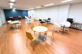 【六本木一丁目駅4分】招待制の製品PR会や受注販売会に適した50名程度収容可能なレンタルスペース