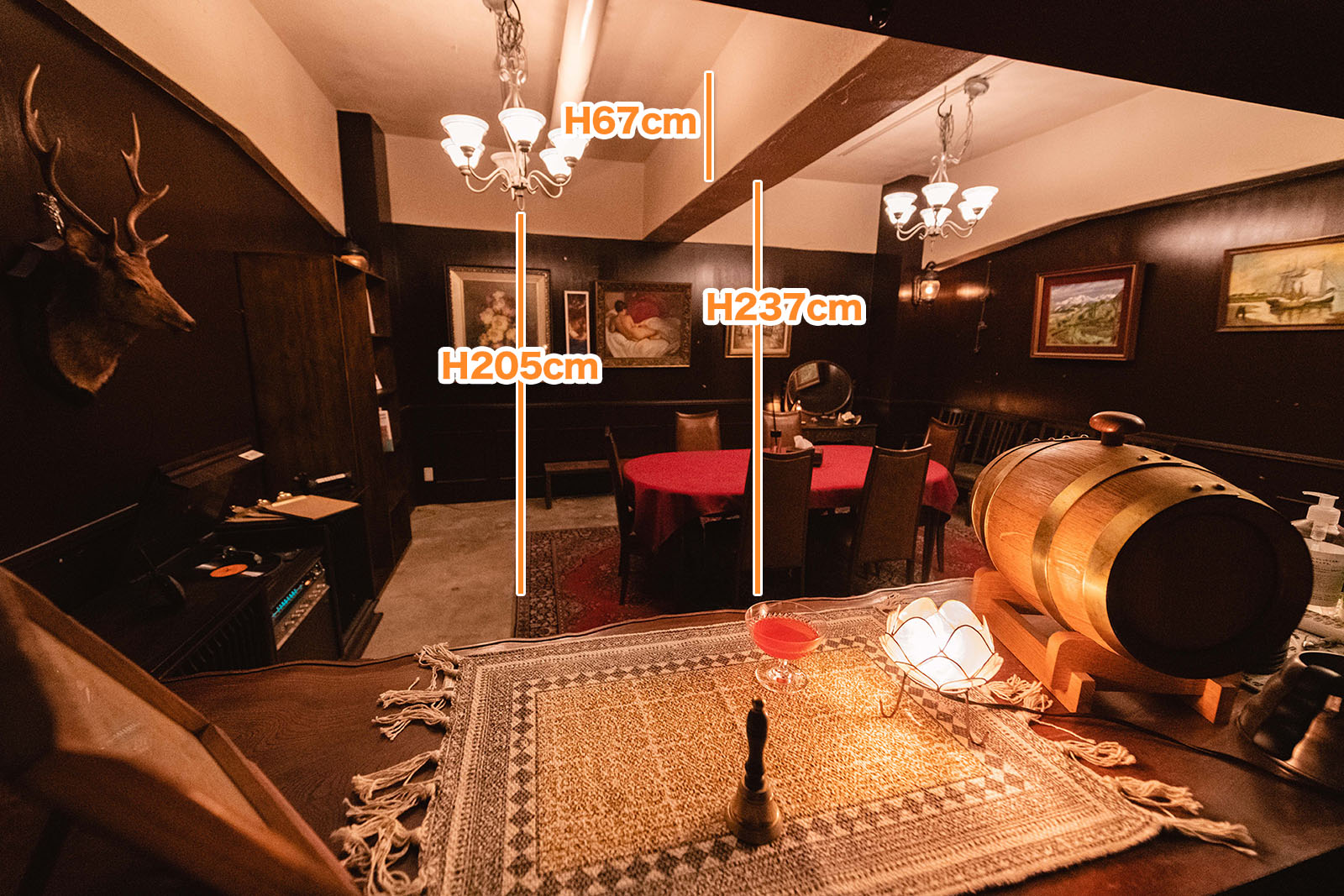 バーラウンジのサイズ感です