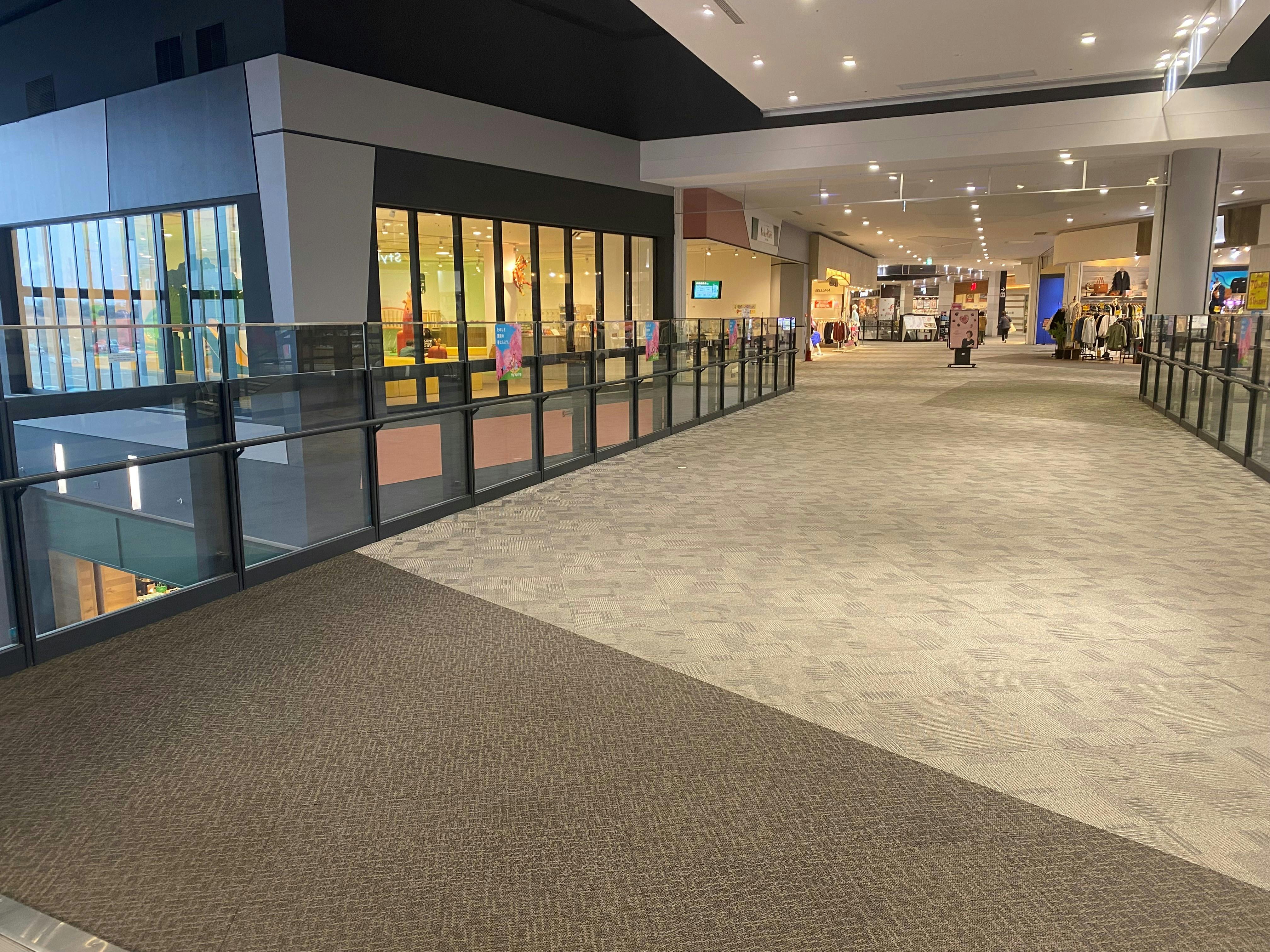 【イオンモール木更津】2F センターブリッジ