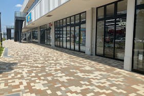 【SOCOLA所沢】1階屋外(メイン入り口脇) 販促プロモーションに最適な催事イベントスペース