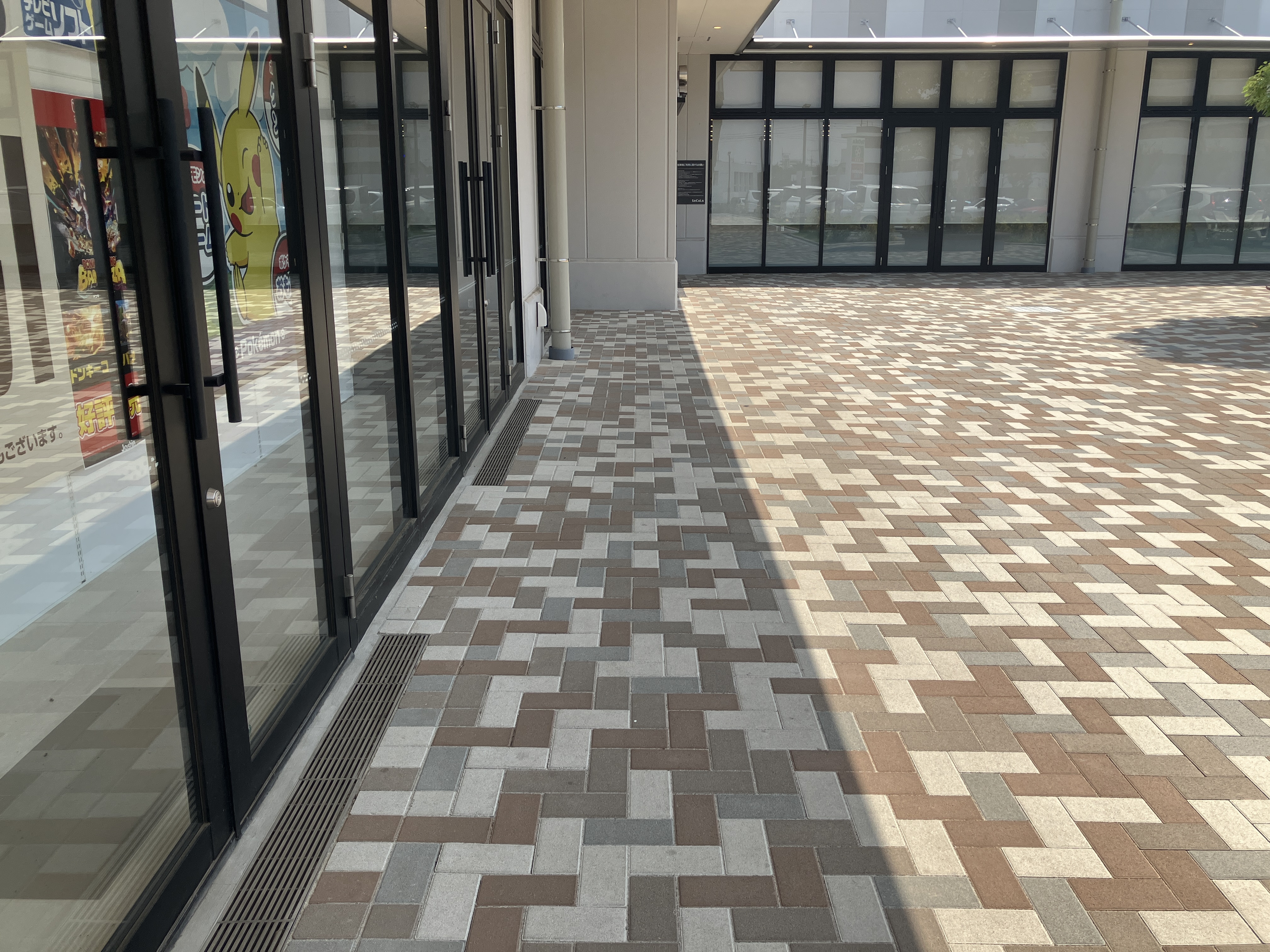 【SOCOLA所沢】1階屋外（メイン入り口脇） 販促プロモーションに最適な催事イベントスペース