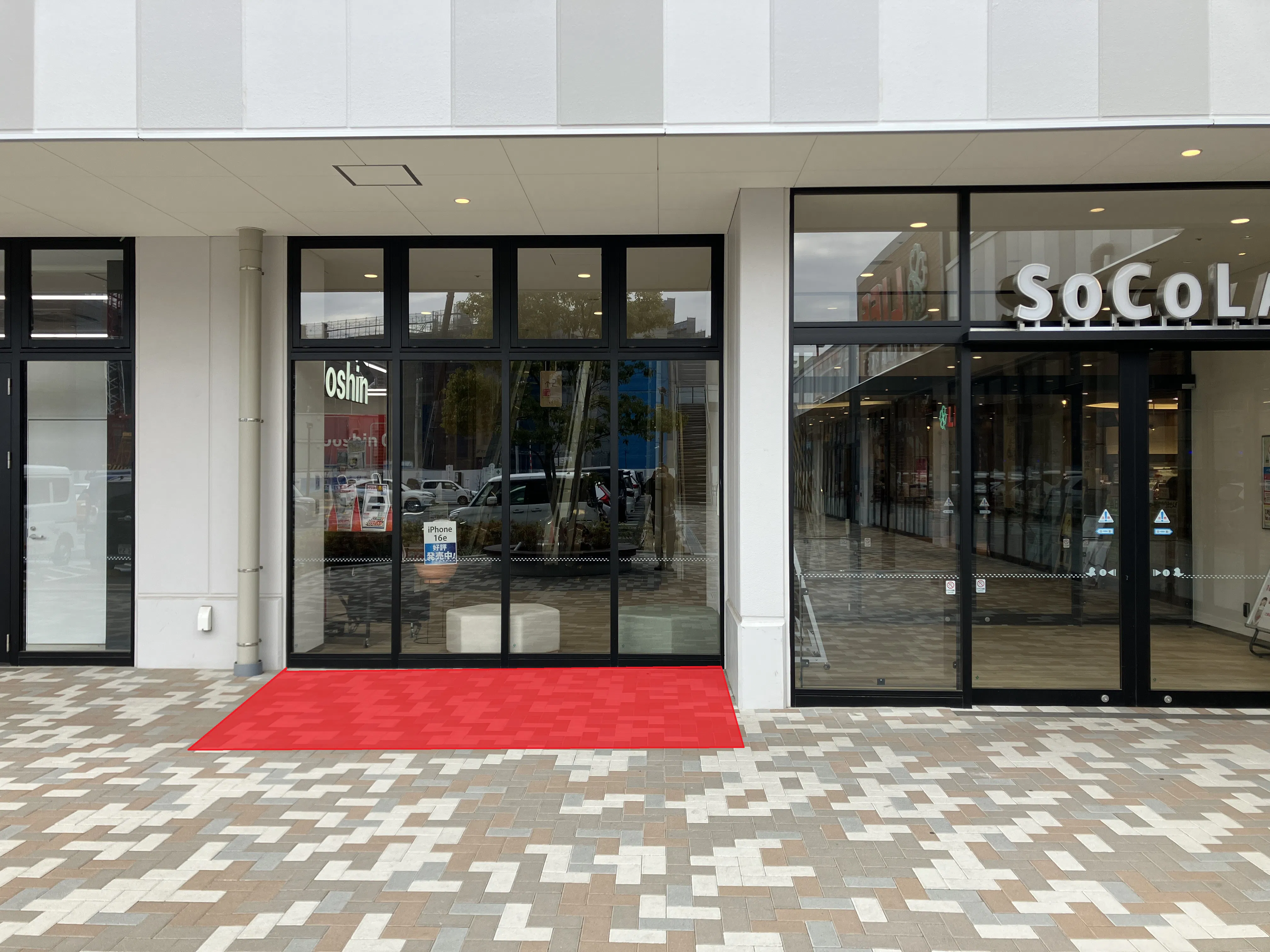 【SOCOLA所沢】1階屋外(メイン入り口脇) 販促プロモーションに最適な催事イベントスペース