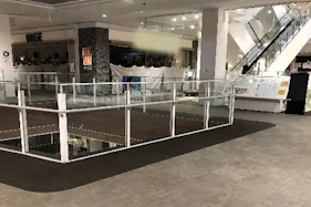 【ららぽーと海老名】3-⑤ 北側エスカレーター 前©