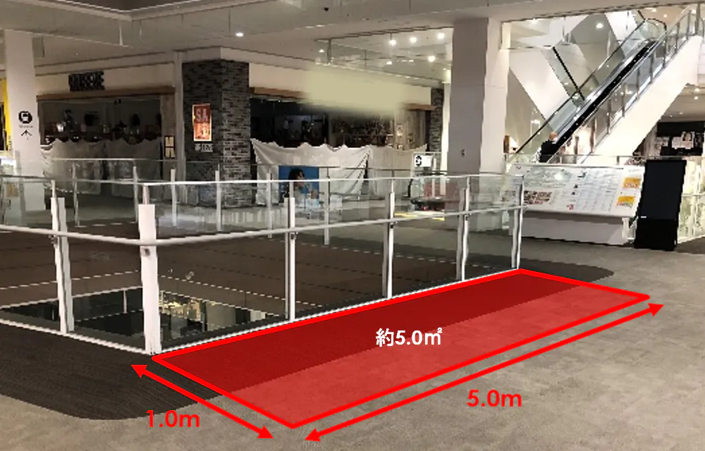 【ららぽーと海老名】3-⑤ 北側エスカレーター 前©