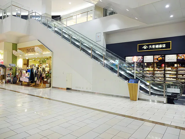 【イオンモール草津】1F イノブン横の画像