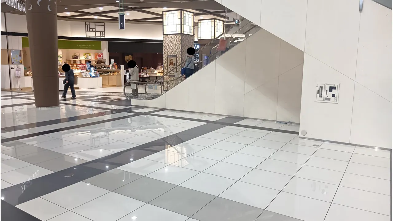 【イオンモール広島府中】1階 ムーンギャラリー