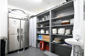 【麻布十番駅1分】撮影やポップアップストアに適したアクセス良好な路面キッチン付きイベントスペース