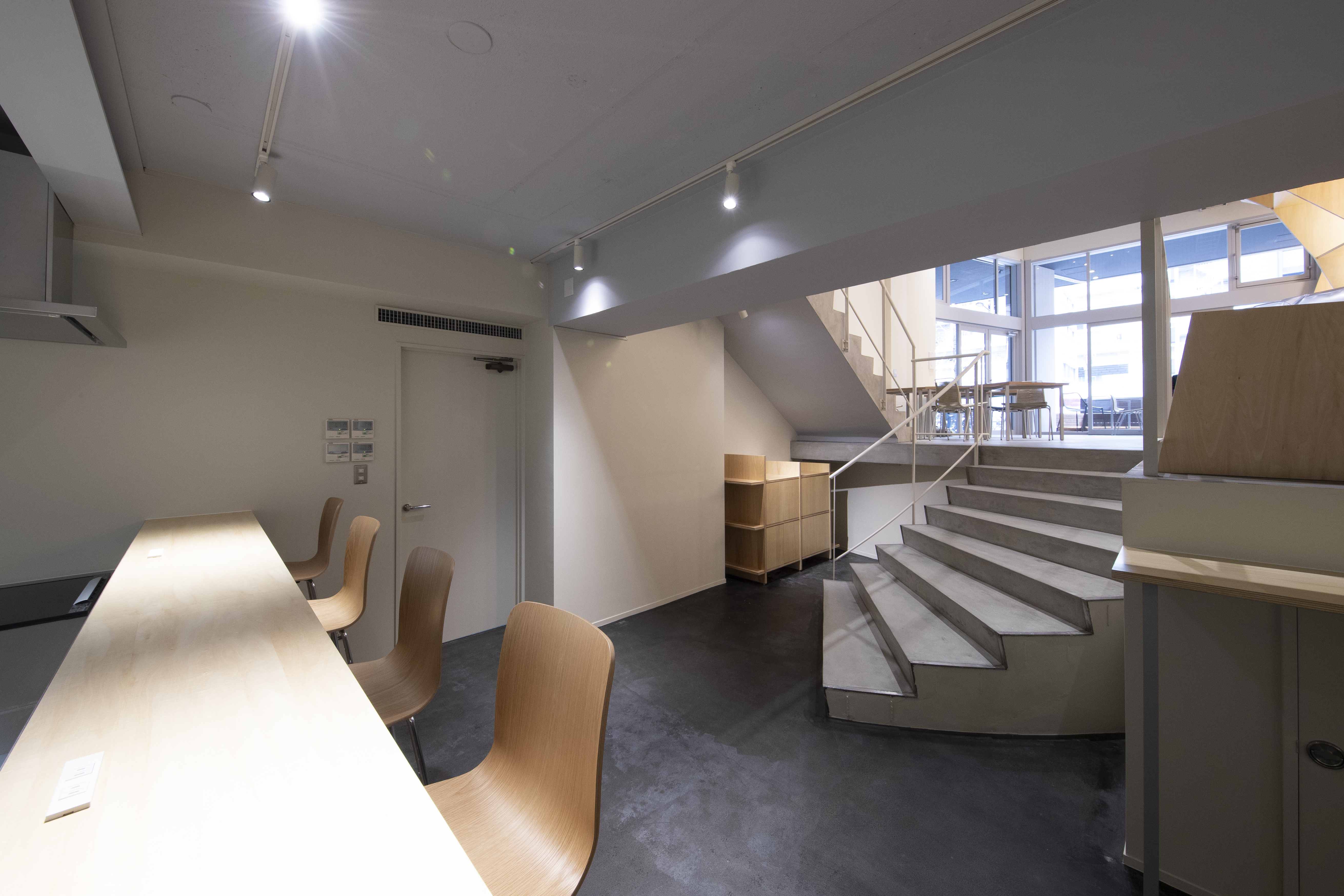 【麻布十番駅1分】撮影やポップアップストアに適したアクセス良好な路面キッチン付きイベントスペース