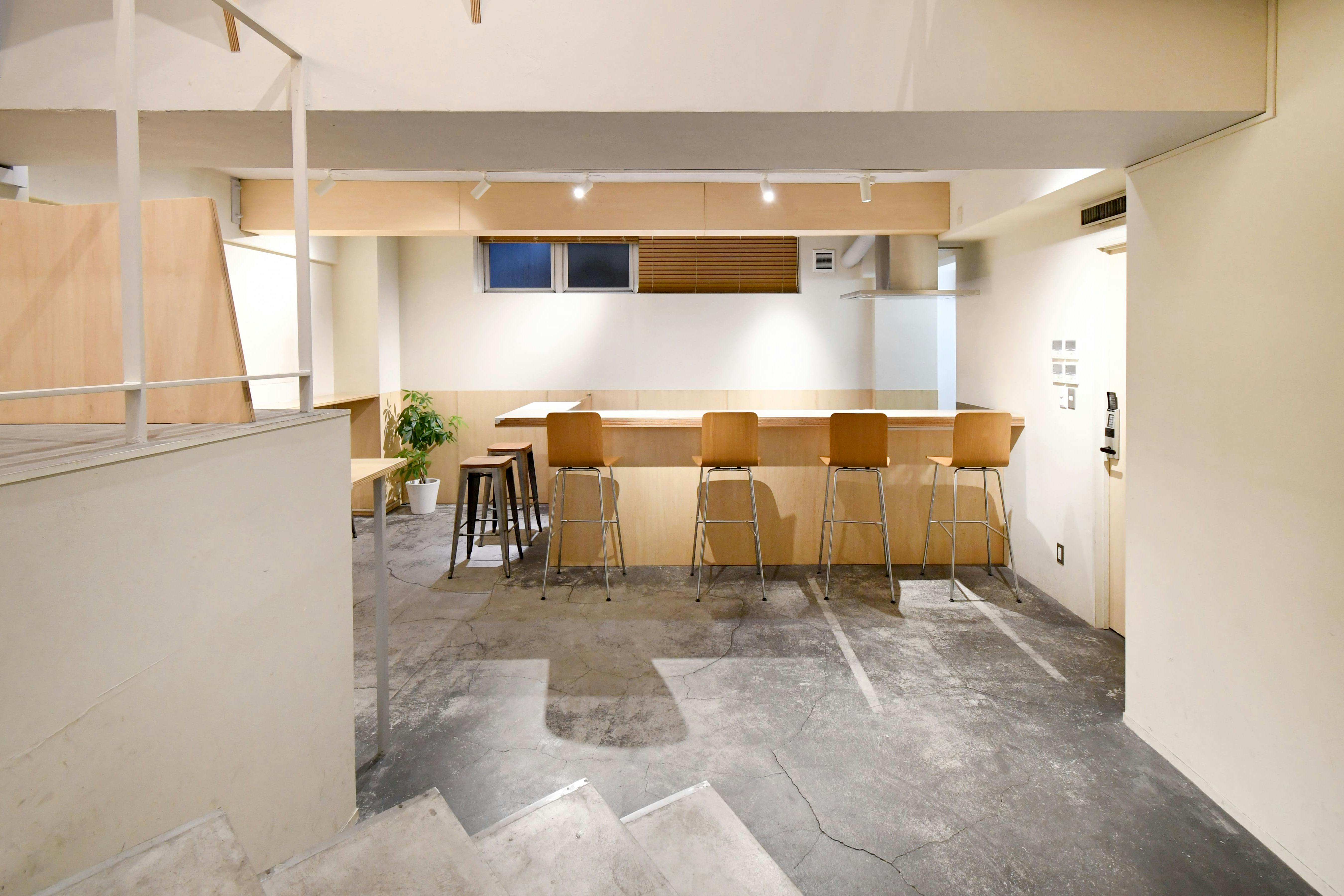 【麻布十番駅1分】撮影やポップアップストアに適したアクセス良好な路面キッチン付きイベントスペース