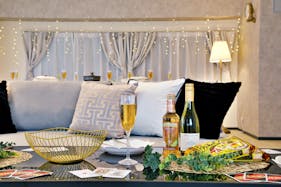 【新宿駅1分】オフサイトミーティングやクローズドイベントに最適な最大18名で利用可能なレンタルスペース