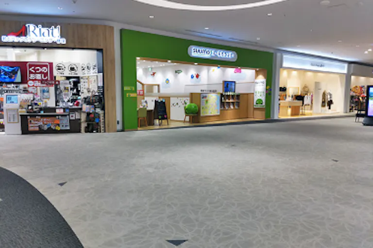 【イオンモール徳島】2F北側エスカレーター前スペースの画像1