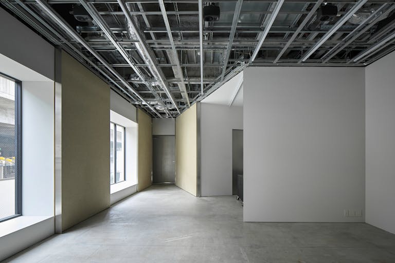 【下北沢駅2分】展示会・撮影に適した良好なアクセスとコンパクトながら開放的で洗練されたスペースの画像2