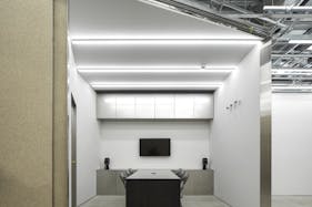 【下北沢駅2分】展示会・撮影に適した良好なアクセスとコンパクトながら開放的で洗練されたスペース