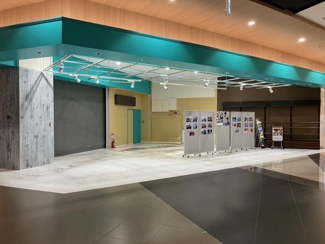 【イオンモール新小松】アルビオン横区画（レストラン側）