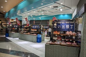 【イオンモール新小松】アルビオン横区画(レストラン側)