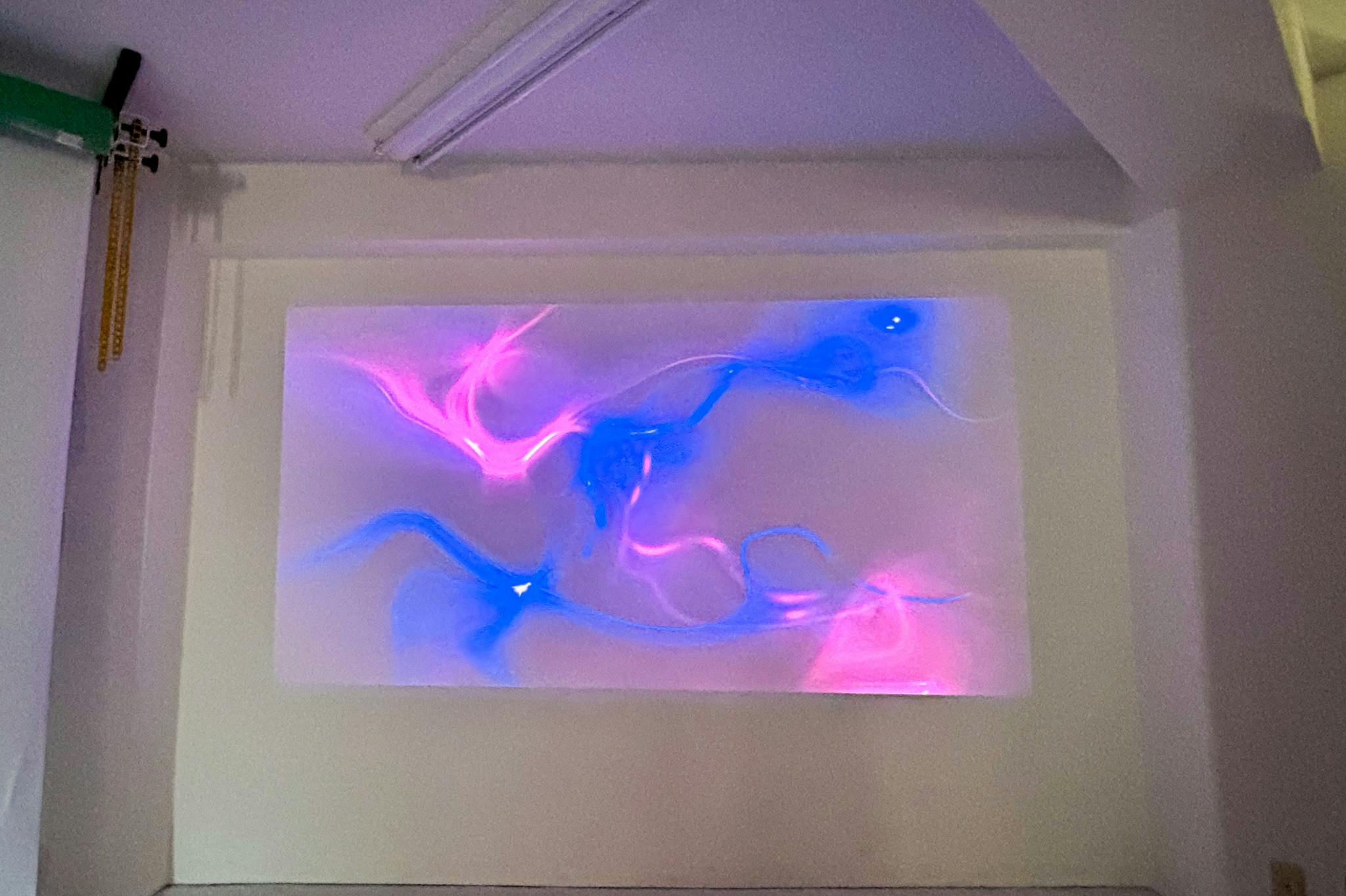 【関内駅6分】撮影に最適な自然光溢れる白基調で機材が充実したレンタルスタジオ