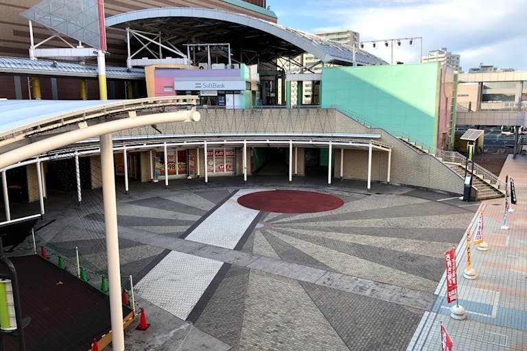 【エコール・いずみ】大型PRイベントやフェスティバルに最適な広々とした屋外イベントスペースの画像7