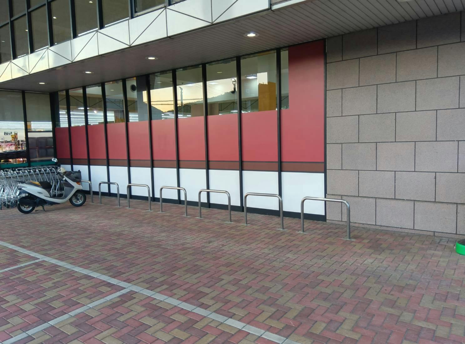 【ユアーズ白木店】物販やプロモーションに利用可能な駐車場スペース