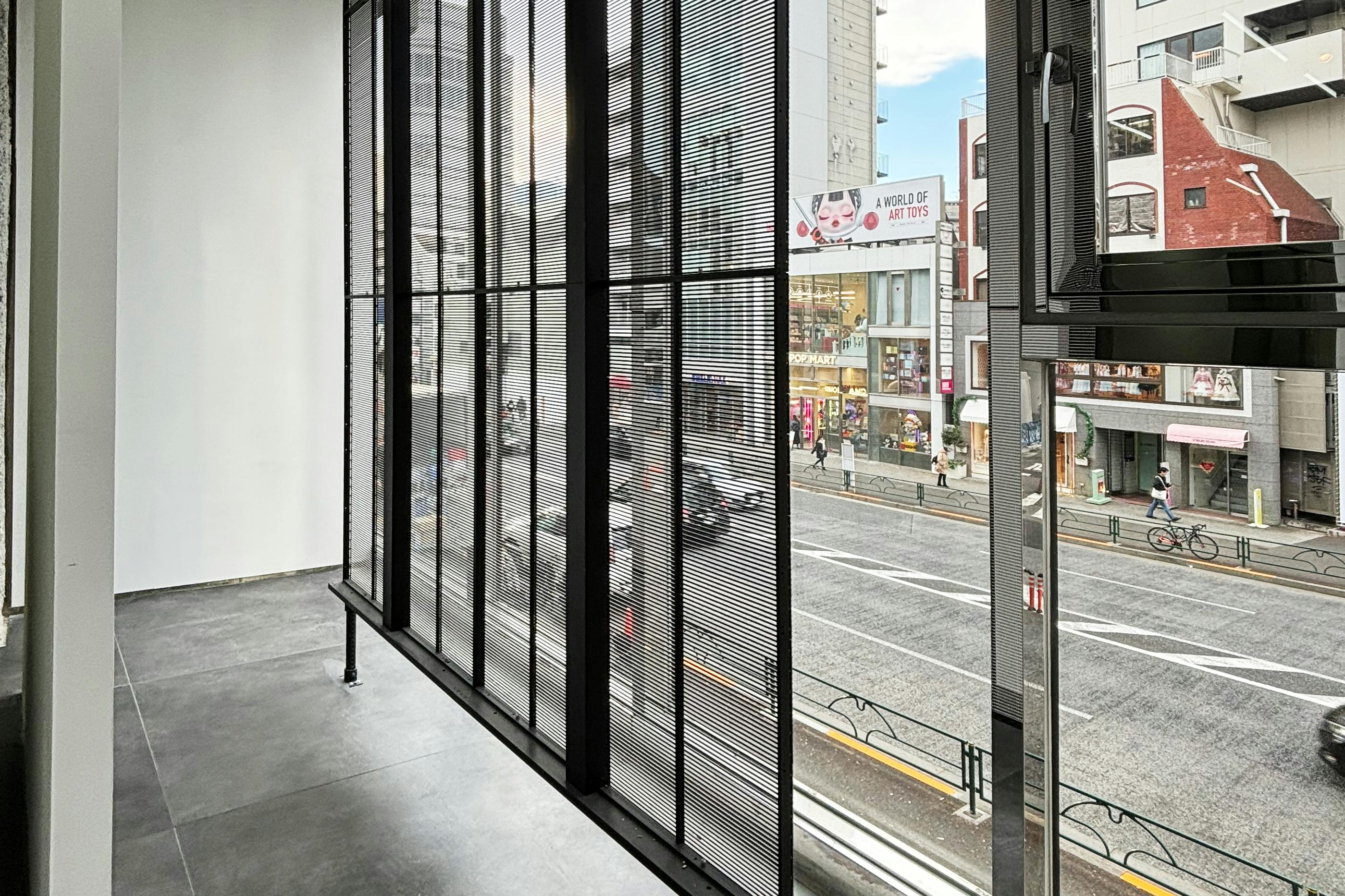 【明治神宮前駅1分|明治通り至近】展示会・ポップアップ向け2階スペース