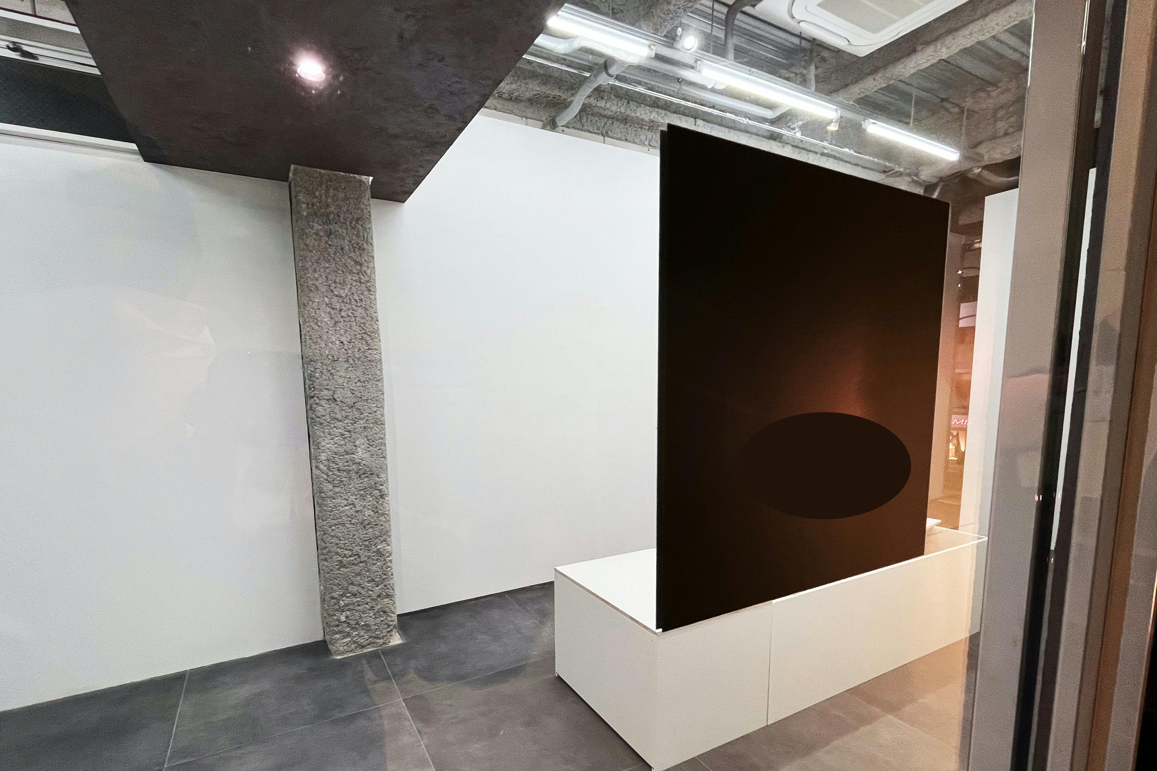 【明治神宮前駅1分|明治通り至近】展示会・ポップアップ向け2階スペース