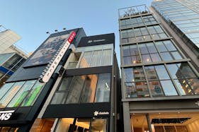 【明治神宮前駅1分|明治通り至近】展示会・ポップアップ向け2階スペース