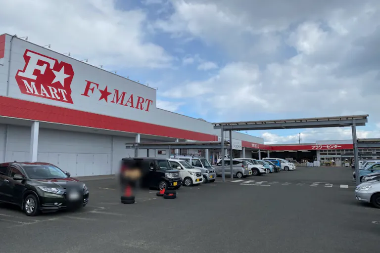 【エフマートサーキット通り】食品側入口 販促プロモーションに最適な屋外催事イベントスペースの画像2