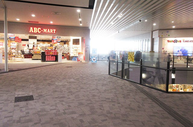 【イオンモール堺鉄砲町】3FABC-MART前ブリッジの画像