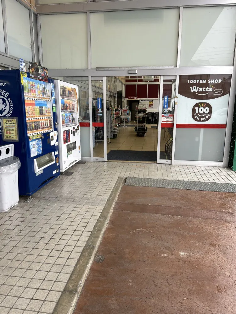 【一号舘東員】販促プロモーションに最適な屋外軒下スペース