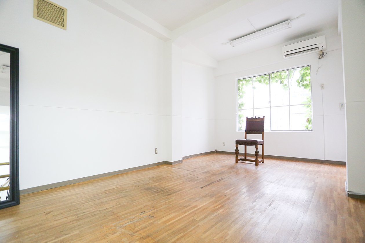 【北浜駅1分】レトロな雰囲気の撮影・ギャラリー・ポップアップストアに最適なアトリエの画像6