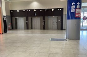 【イオンモール伊丹】1F QBハウス前