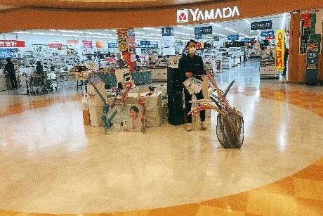 【イオンタウン能代】大型のセールスプロモーションや企業PR等に適した家電量販店目の前のイベントスペース