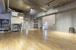 【今池駅4分】物販・ワークショップ・撮影など、各種イベント開催に最適なコンクリ壁のスタイリッシュなレンタルスペース