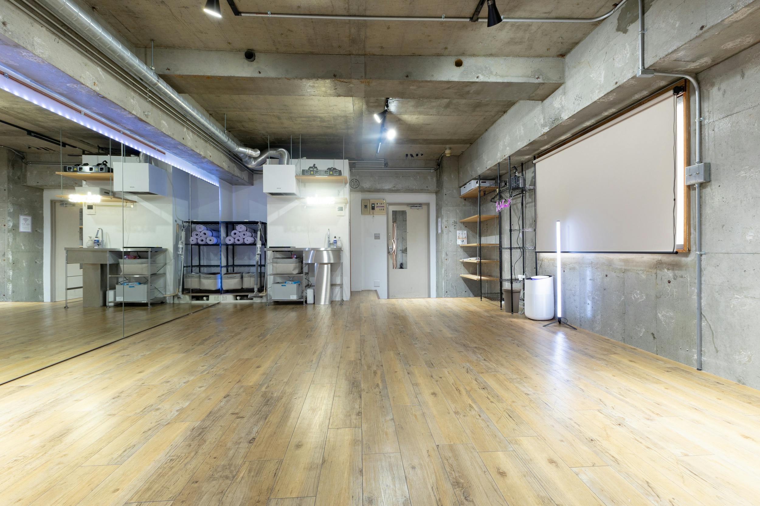 【今池駅4分】物販・ワークショップ・撮影など、各種イベント開催に最適なコンクリ壁のスタイリッシュなレンタルスペース