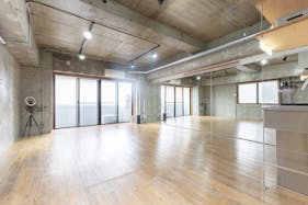 【今池駅4分】物販・ワークショップ・撮影など、各種イベント開催に最適なコンクリ壁のスタイリッシュなレンタルスペース