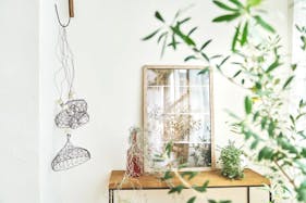 【天満橋駅8分】展示会・撮影に適したアンティーク家具が特徴な温かみのある上品なスタジオ