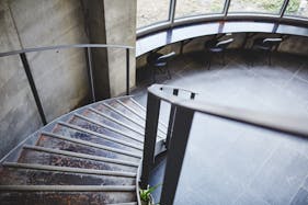 【鮫洲駅3分】シェアオフィスや展示会の際の同時利用スペース、撮影等に最適な一棟利用も可能なイベントスペース(1F)