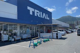 【スーパーセンタートライアル八幡東田店】キッチンカー出店限定/屋外 Ⓐキッチンカースペース【入口正面左側】