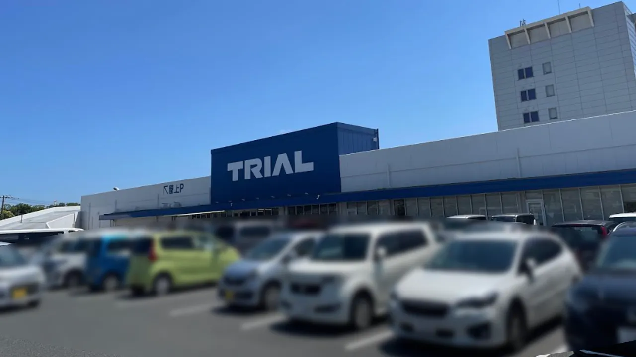 【スーパーセンタートライアル八幡東田店】キッチンカー出店限定/屋外 Ⓐキッチンカースペース【入口正面左側】