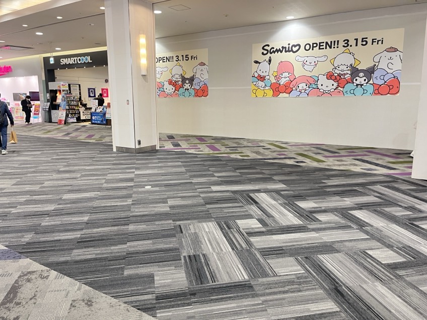 【イオンモール橿原】中央ブリッジ前（ライトオン前）