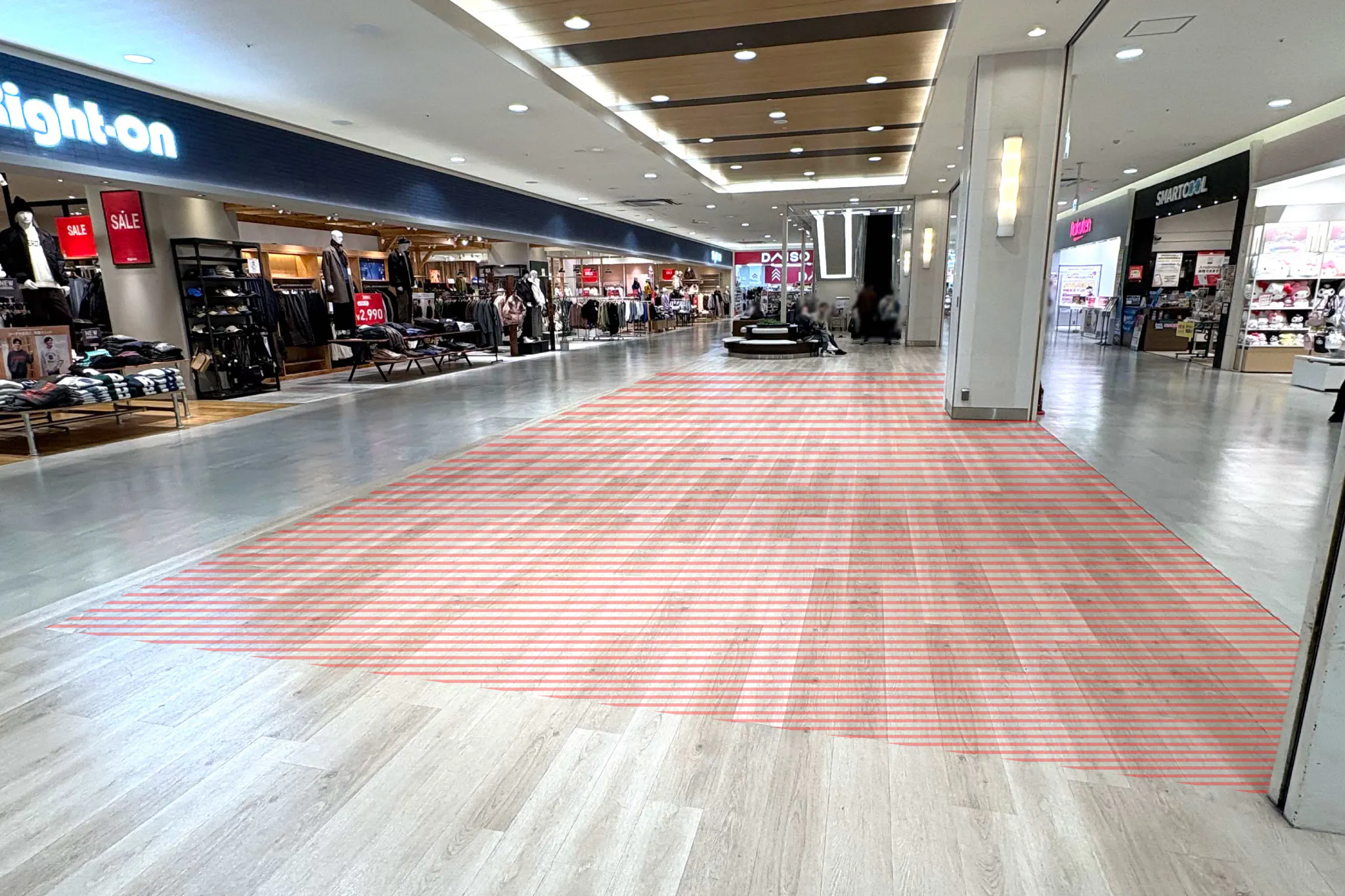 【イオンモール橿原】中央ブリッジ前(ライトオン前)