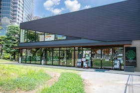 【恵比寿駅3分】 動画やロケ撮影、交流会にもおすすめ!様々な用途で利用できる爽やかで開放的なレンタルスペース「Relax CAFE」