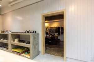 【明治神宮前(原宿)駅2分】ポップアップストアや展示会に適したバーカウンター併設のイベントスペース