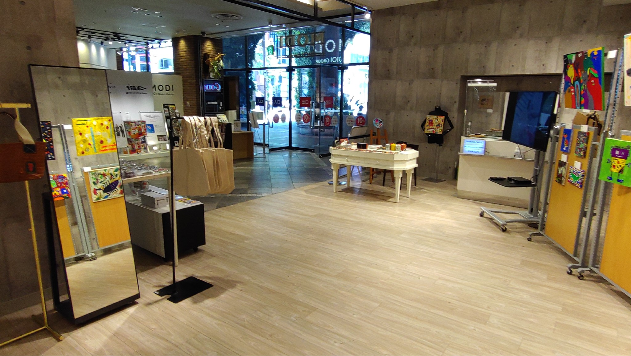 【渋谷モディ】1階 カレンダリウムD01【物販・PRイベント】入口すぐ、視認性がよく人通りの多い好立地スペース