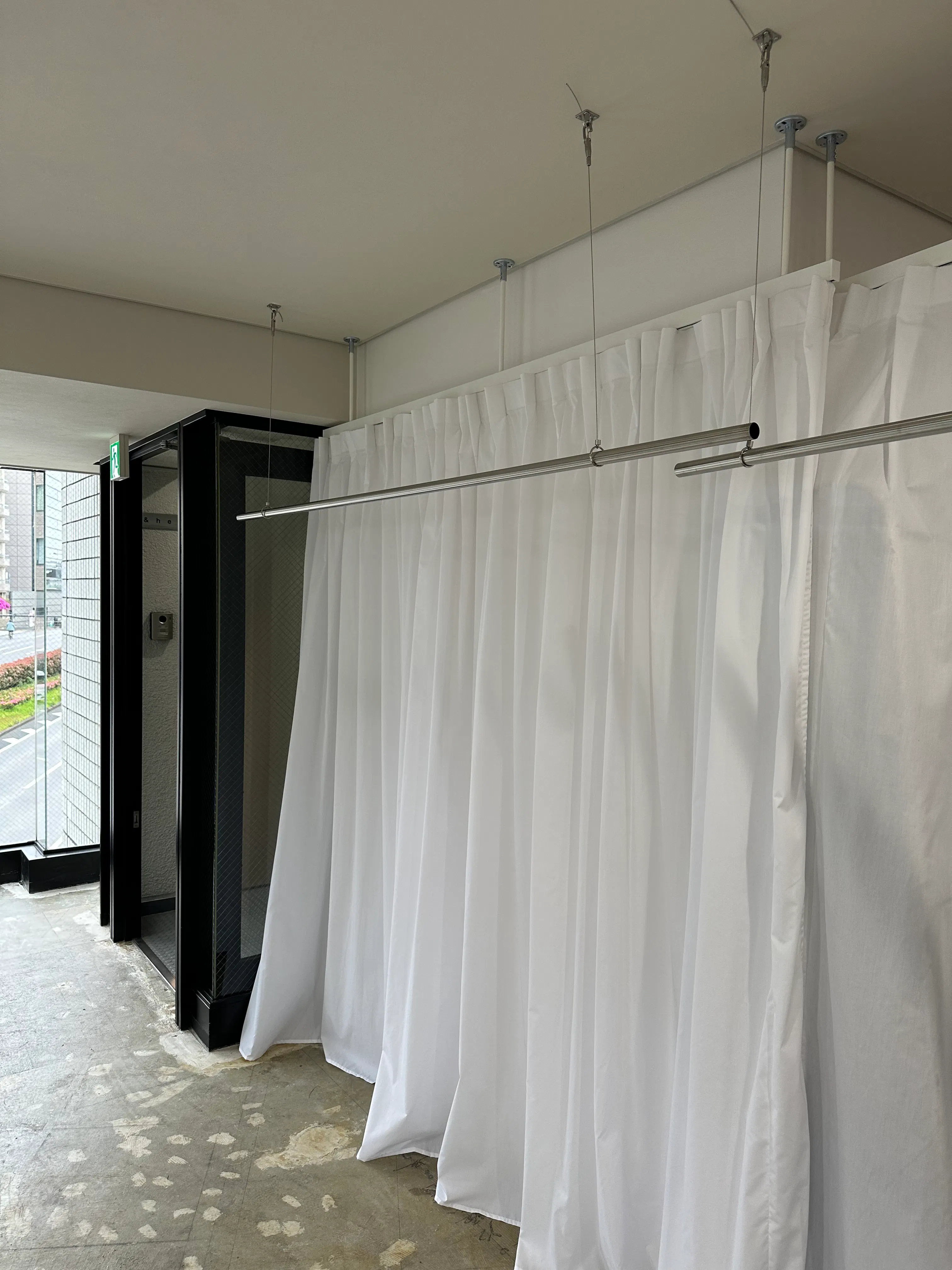 【代々木公園駅3分｜代々木八幡駅4分】自然光が入る展示会・撮影向けレンタルスペース